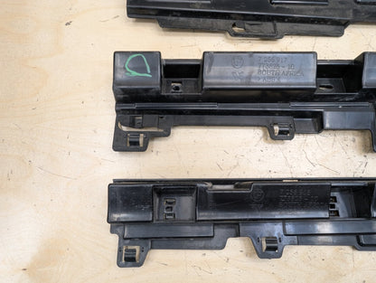 2012-2018 BMW 320i F30 Left Driver Side Skirt Rocker Panel Brackets SET 7256915