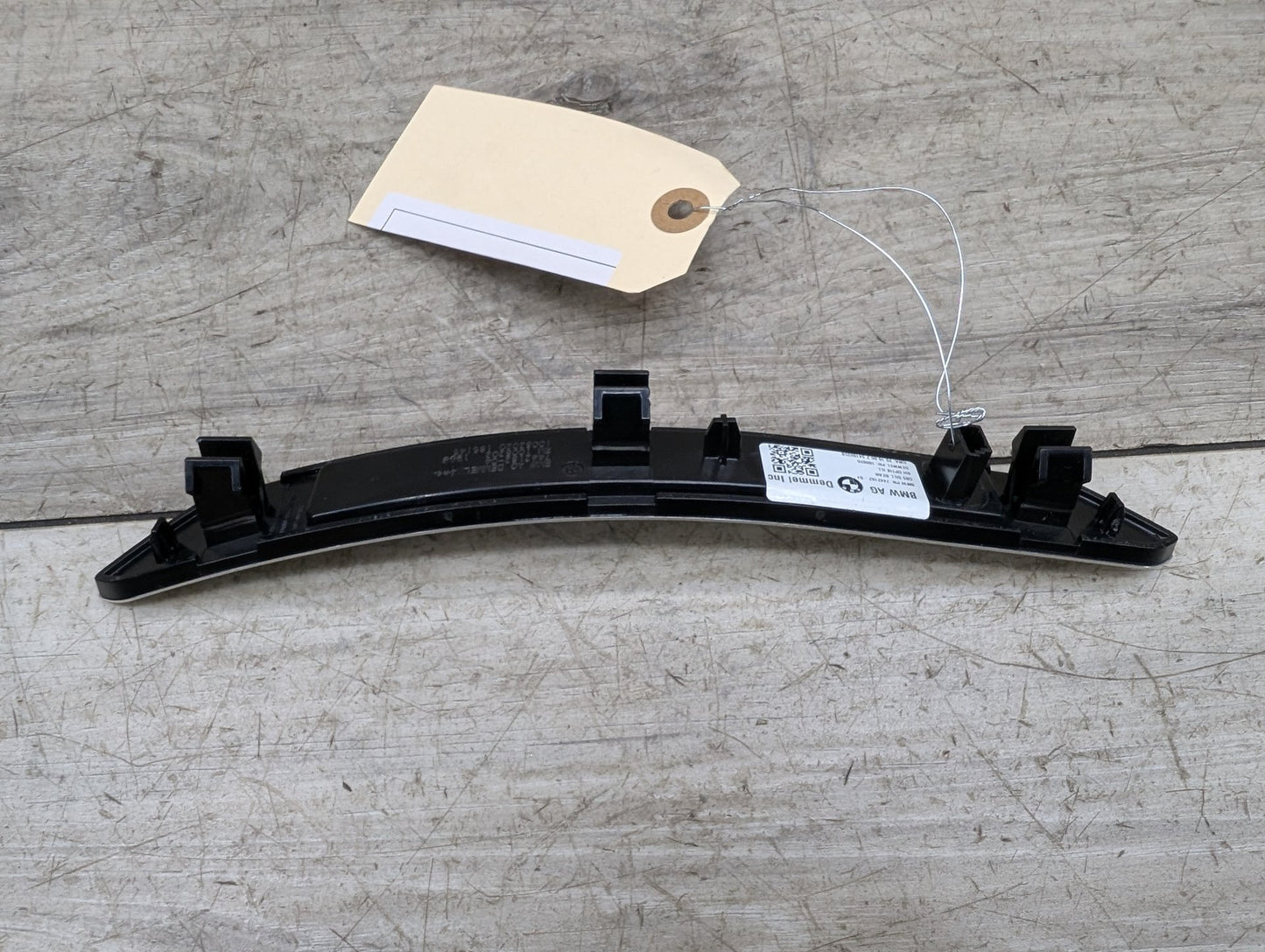 2019-2026 BMW X5 G05 Rear Left Driver Scuff Plate Door Sill 7442162