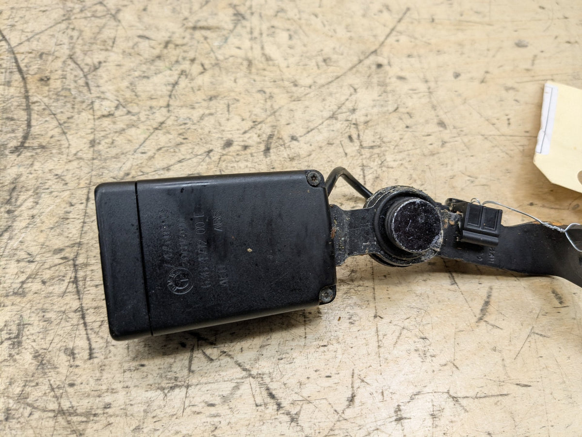 OEM BMW F90 M5 G30 530 540 M550 Rear Right Passenger Seatbelt Seat Belt Buckle