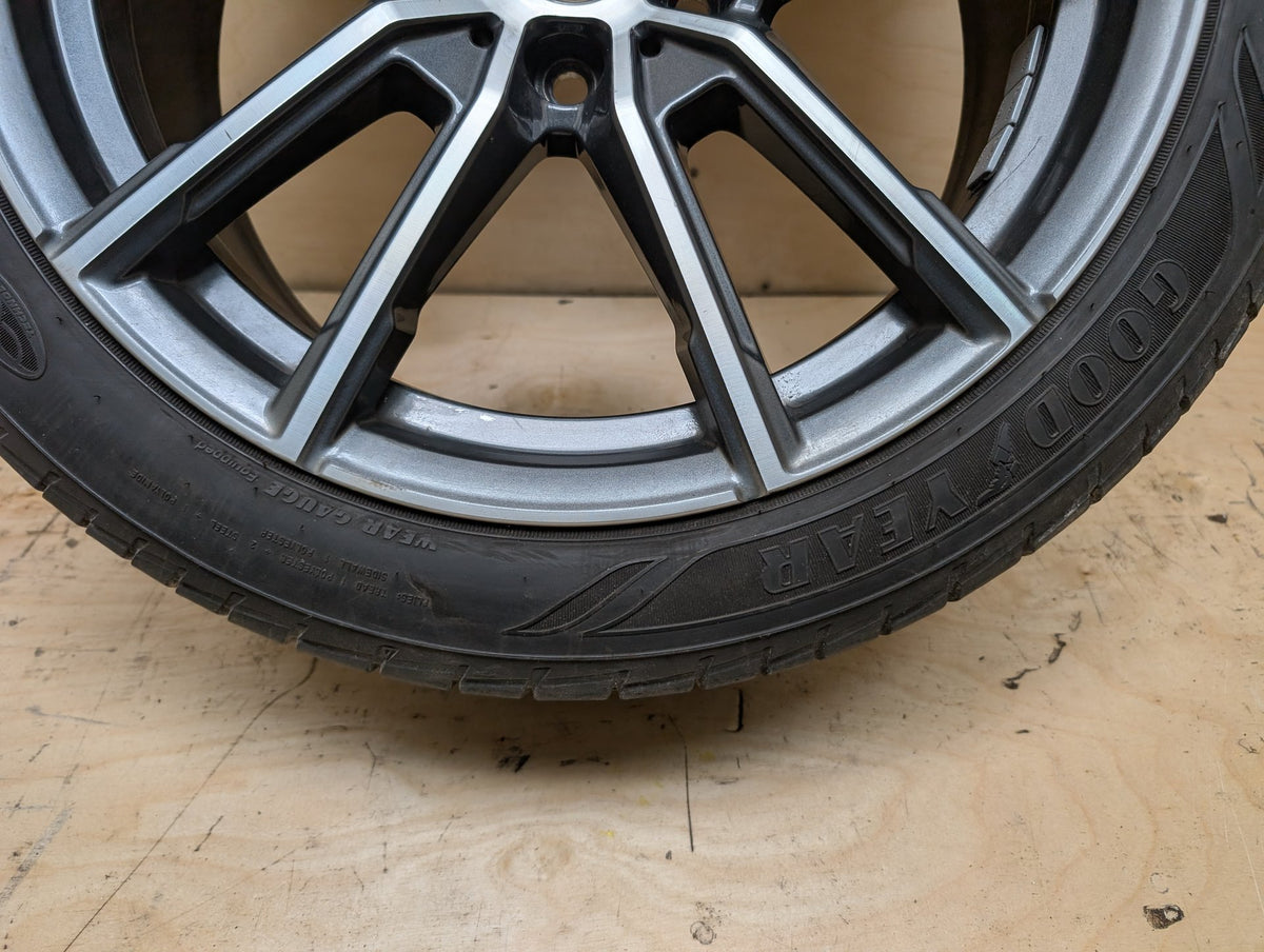 OEM BMW G20 G22 G23 G42 330 M340 FRONT Rim Wheel 18x7.5 ET25 V-spoke Style 780