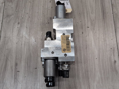 08-19 OEM BMW F15 F16 F85 F86 X5 M X6 M RHD Active Dynamic Drive Valve Block