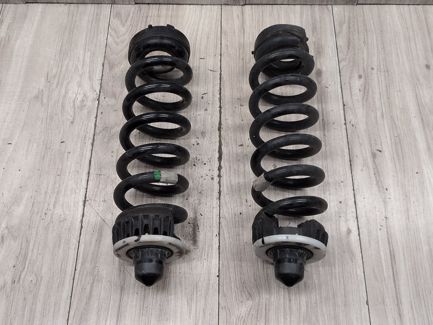 2019-2026 BMW M340i G20 Rear Left Right Strut Shock Coil Springs SET 6875395