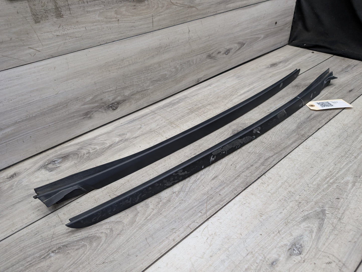 2021-2026 BMW 430i G22 Front Left Right Side Windshield Drip Trim Molding SET 7475009