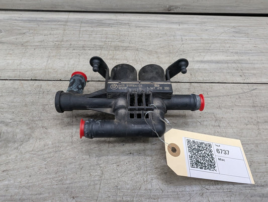 OEM BMW F01 F02 F06 F07 F10 F12 F13 M5 M6 Engine Water Heater Control Valve Pump