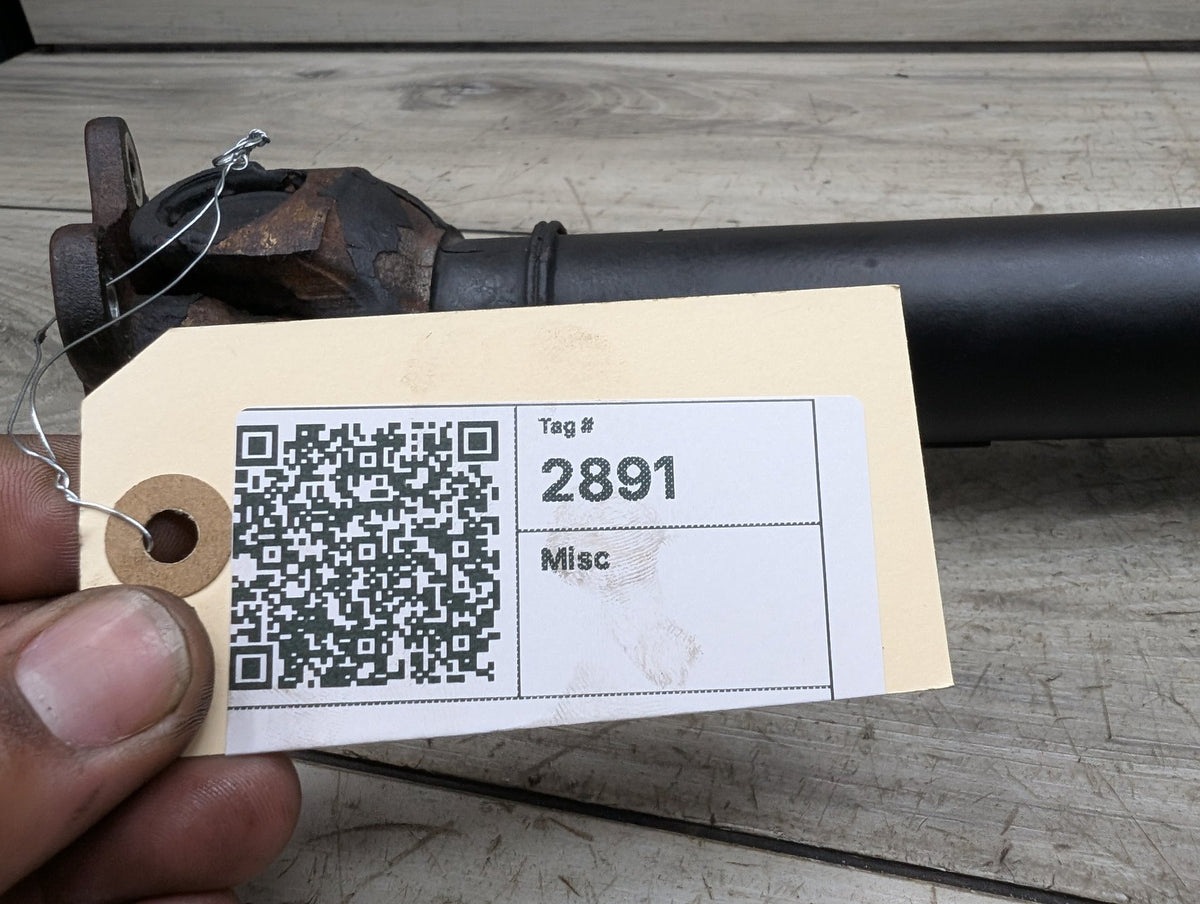 OEM BMW E70 F15 F16 F85 F86 X5 X6 Front Driveshaft Axle Drive Shaft Propeller