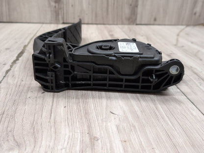 2010-2016 Audi S4 B8 Gas Accelarator Pedal 8K1723523 OEM