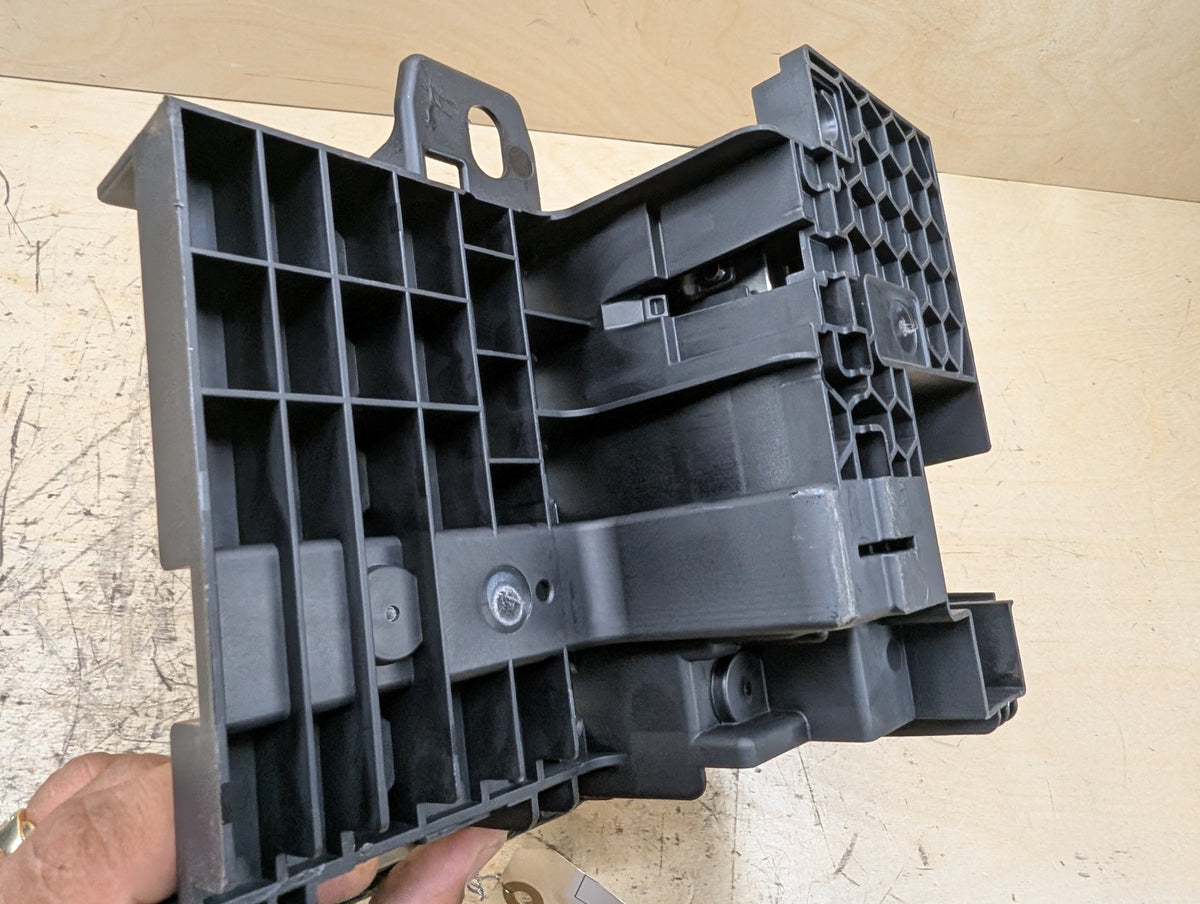 OEM BMW F90 G11* G12* G30 M5 Rear Positive Battery Terminal Junction Fuse Box