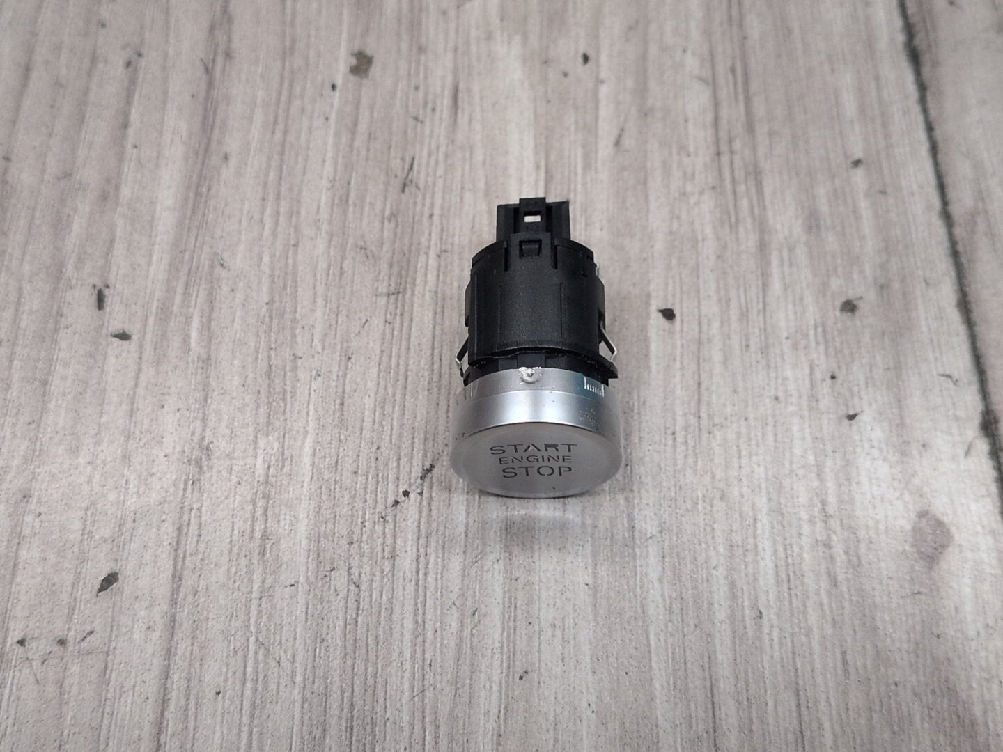 2015-2018 Audi Q3 8U Start Stop Button 8U0905217A