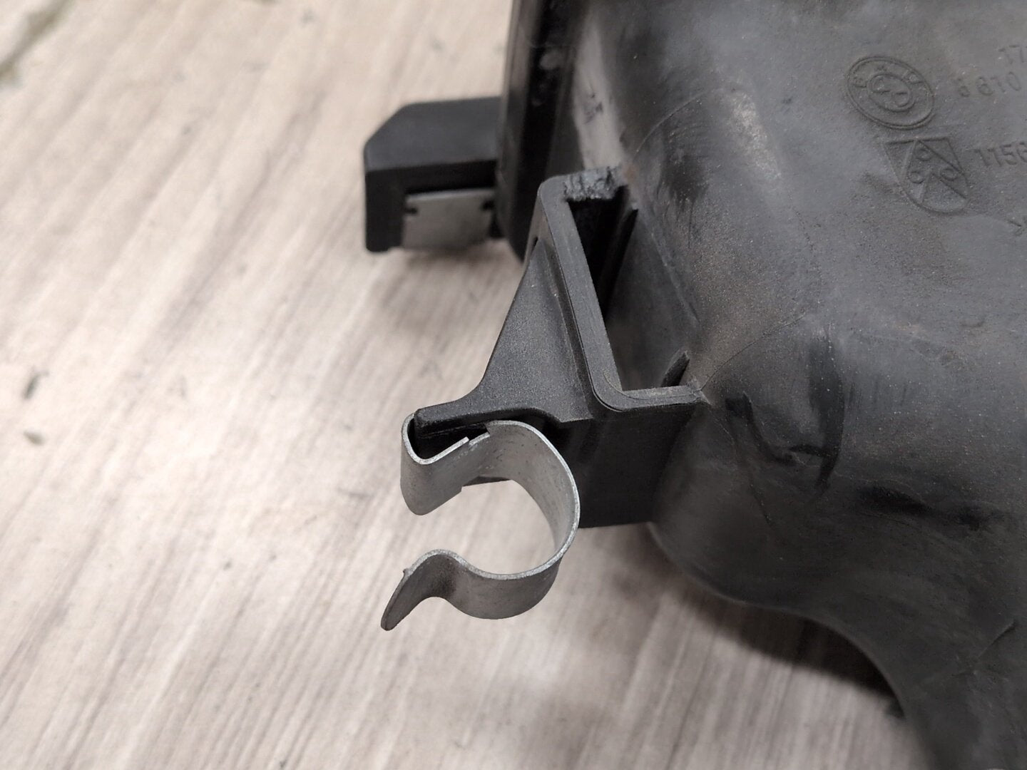 2019 - 2026 BMW X5 G05 Coolant Expansion Tank Reservoir 8610658 N63B44M3