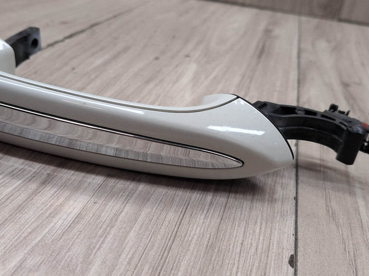 OEM BMW F90 G30 540 M550 Front Rear Right Passenger Door Handle COMFORT White