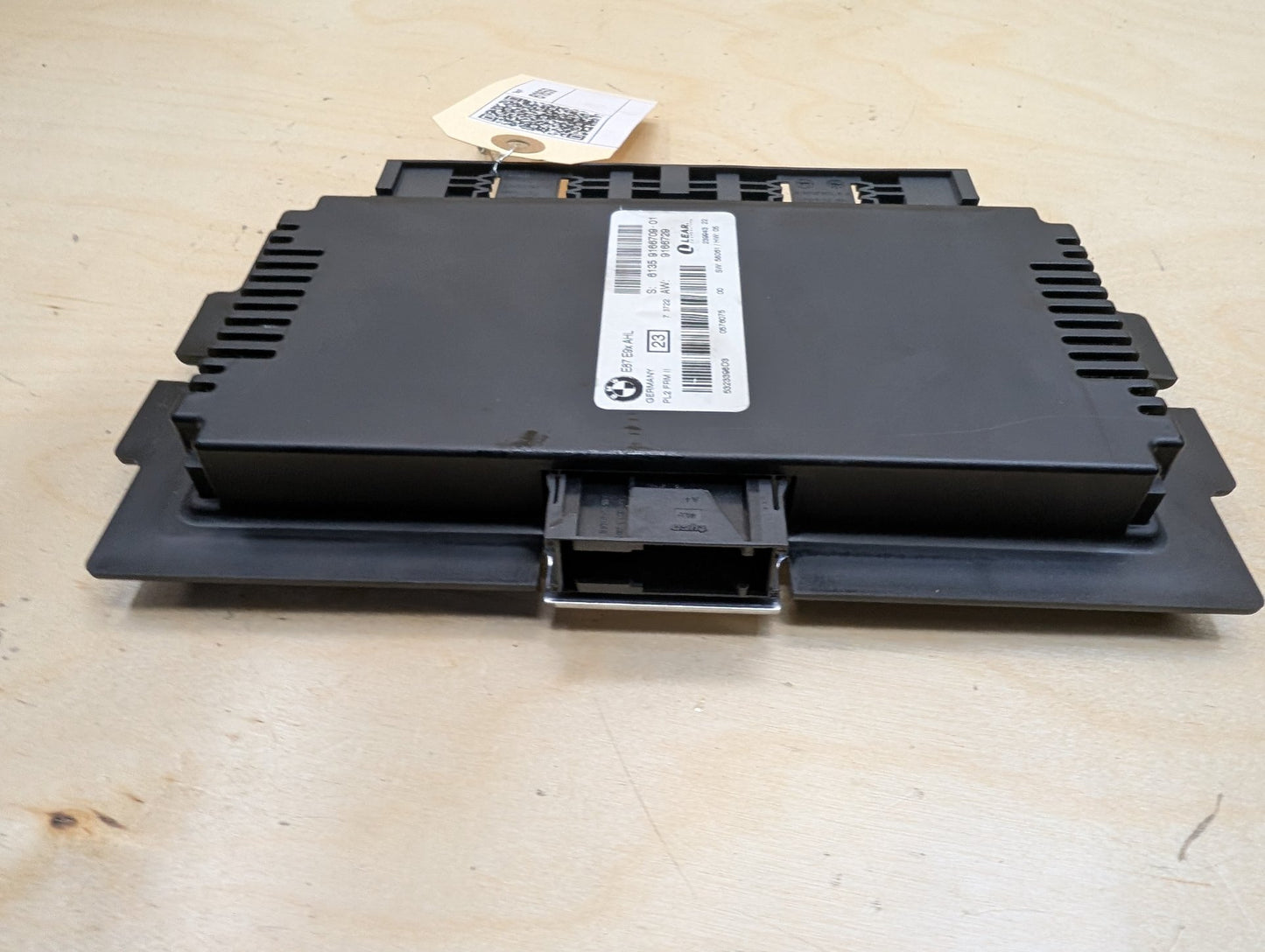 06-10 OEM BMW E90 E92 M3 328 335 AHL FRM II 2 Footwell Light Control Module