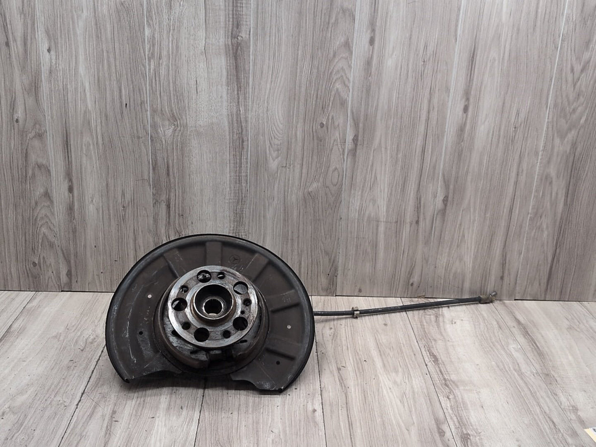 2009-2012 Mercedes-Benz E550 W212 Rear Left Driver Spindle Knuckle A2123502108