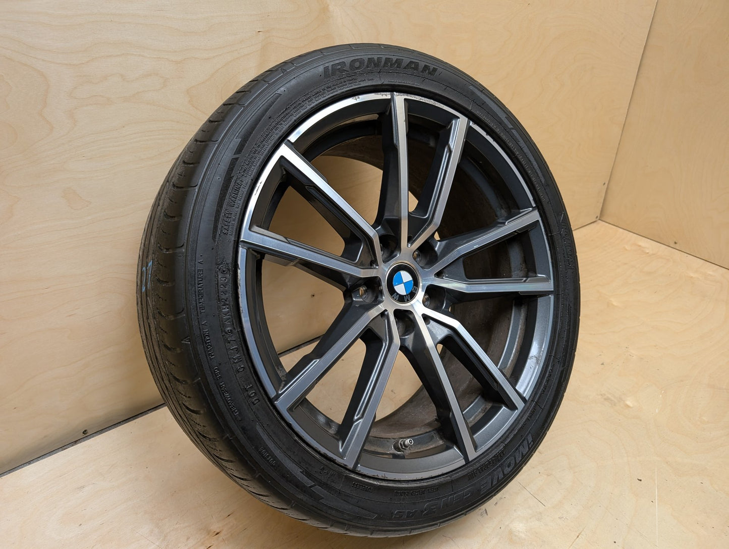 OEM BMW G20 G22 G23 G42 330 M340 FRONT Rim Wheel 18x7.5 ET25 V-spoke Style 780