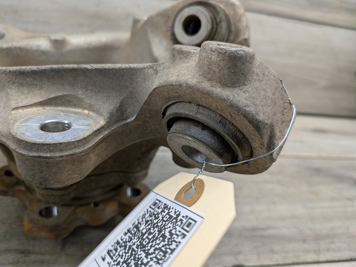 OEM BMW G01 X3 30i 30iX M40iX REAR Right Passenger Knuckle Hub Spindle Bearing
