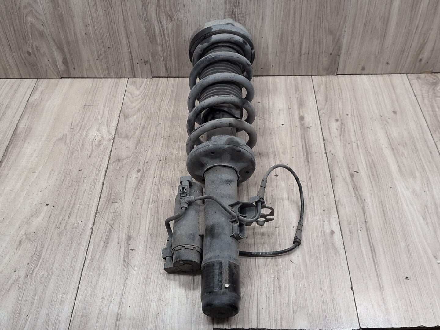 17-23 OEM BMW G30 M550iX Front Right Passenger Spring Strut Shock Absorber VDC