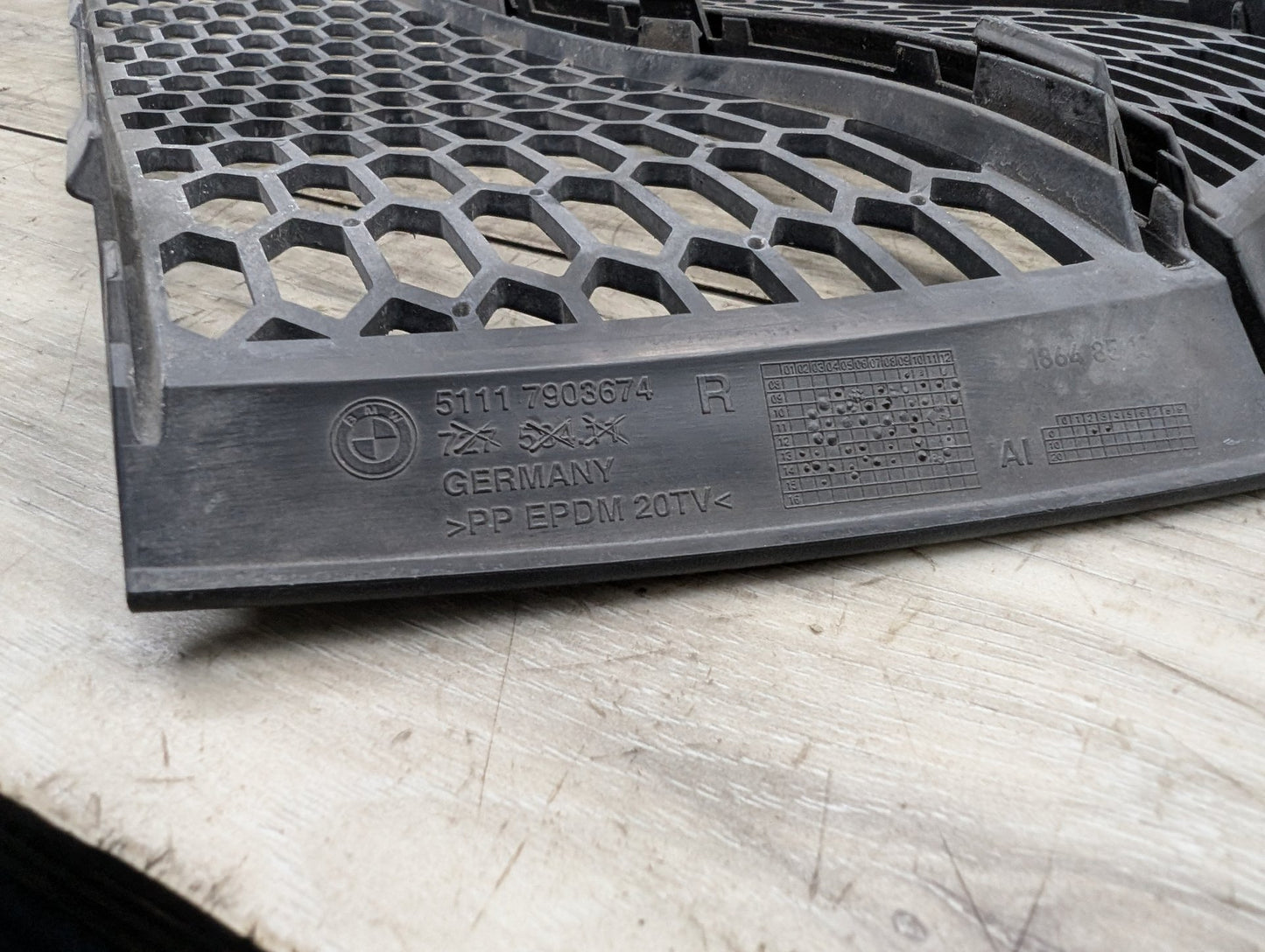 09-15 OEM BMW F01 F02 M SPORT Front Bumper Cover Left Right Center Lower Grilles SET
