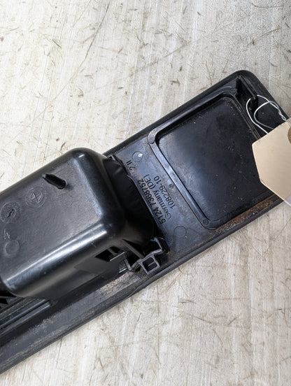 2011 - 2017 BMW X3 F25 Liftgate Trunk Lid Release Handle Switch 7368752 N20B20A