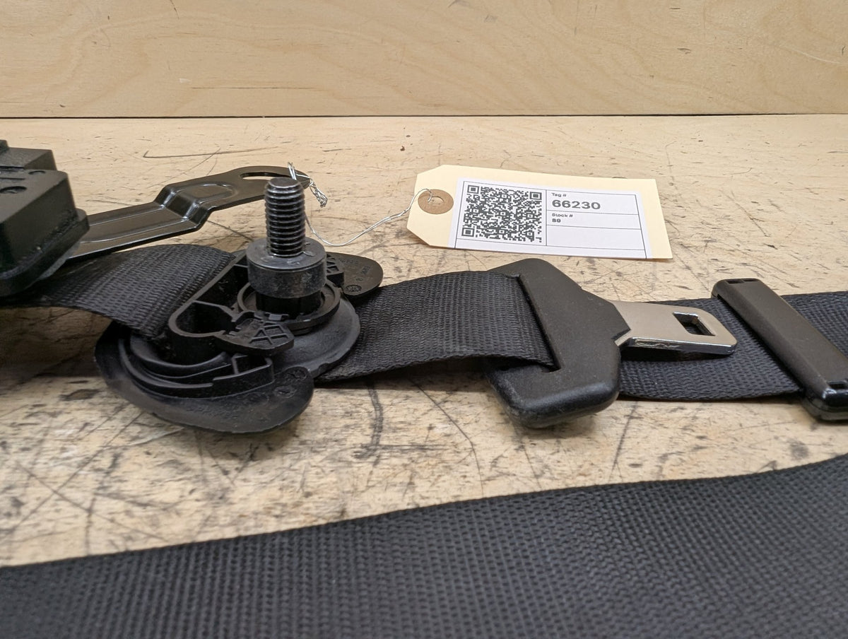 OEM BMW G11 G12 740 750 M760 Front Right Passenger Seat Belt Retractor Black