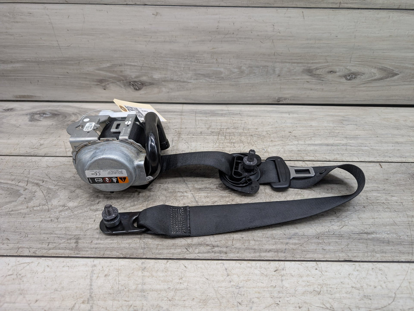 19-25 OEM BMW F95 G05 X5 X5M REAR Left Driver 2nd Row Seat Belt Retractor