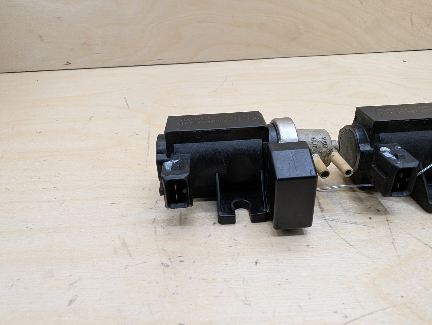 2007-2013 BMW 335i E93 Turbo Boost Pressure Solenoid Valve SET 7548706