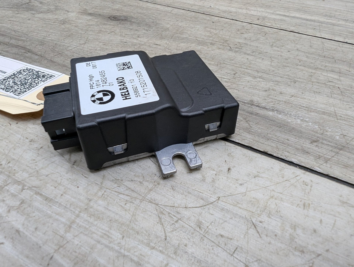 17-21 OEM BMW G30 G32 G12 G01 G82 F90 M5 Fuel Pump Control Module Unit HELBAKO