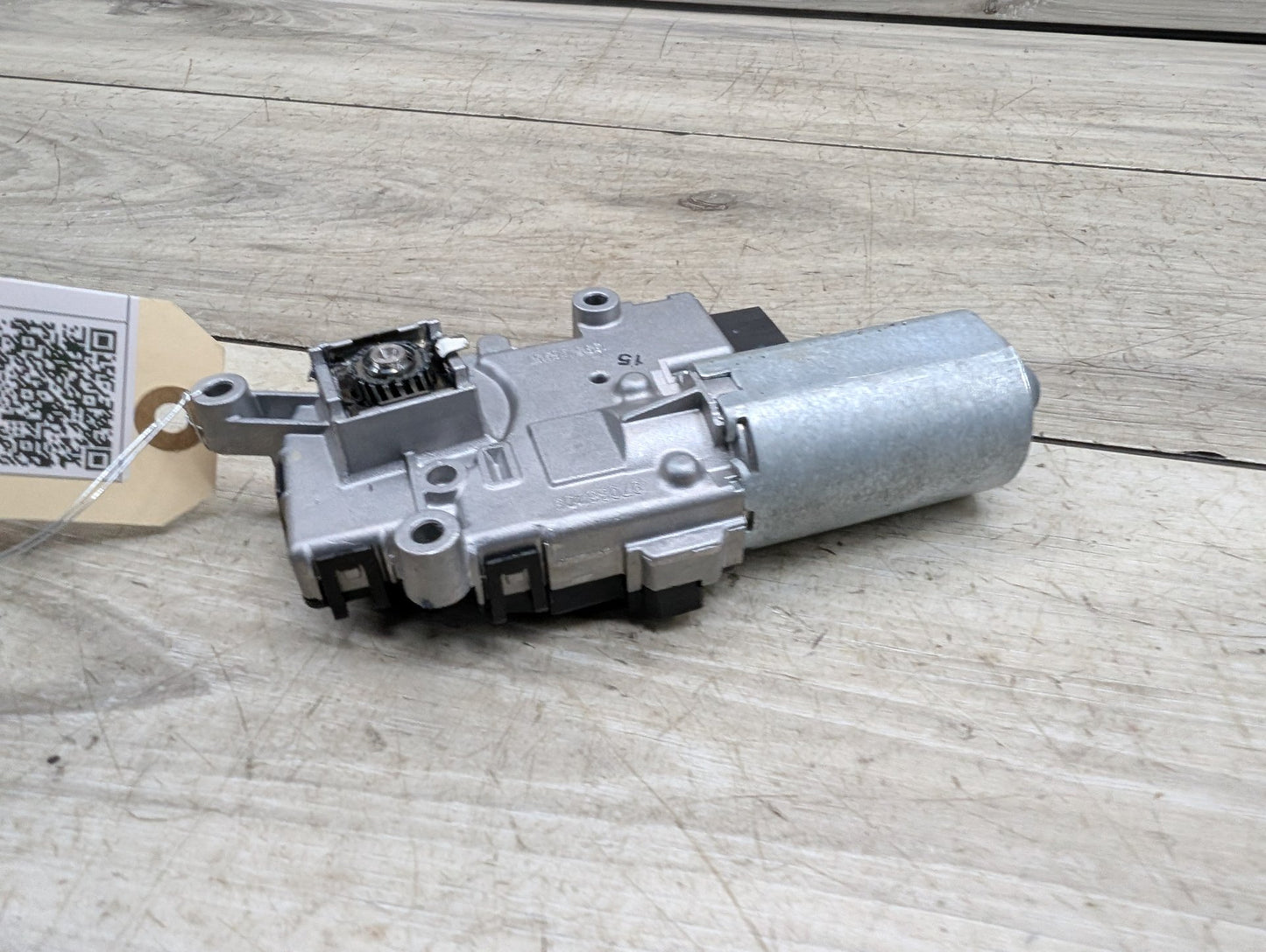 OEM BMW E53 E70 E83 X3 X5 Upper Sunroof Moon Roof Motor Unit