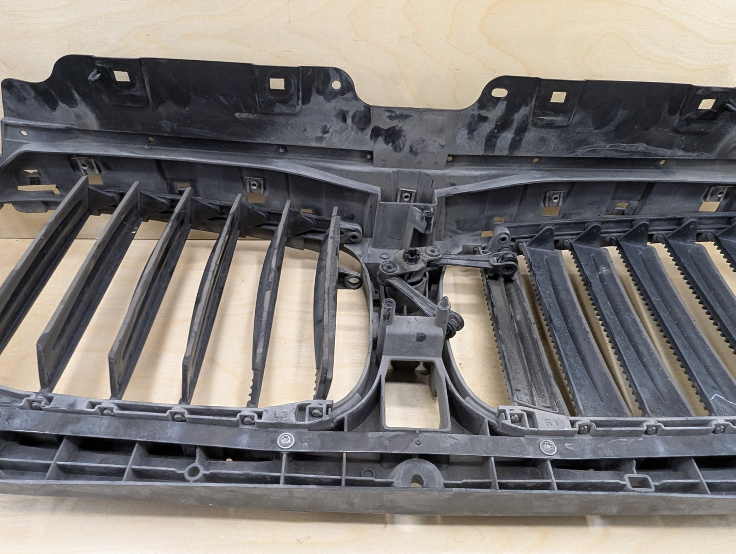 18-21 OEM BMW G01 G02 X3 X4 Front Upper Kidney Grille Air Flap Intake Shutter