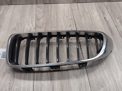 2014 - 2015 BMW 440i F36 Front Right Passenger Upper Bumper Cover Kidney Grille 7294817 B58B30M0