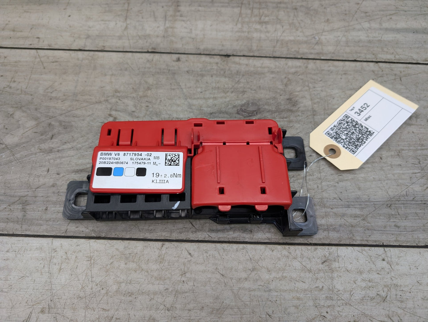 OEM BMW G05 G06 G07 X5 X7 Rear Battery Junction B+ Power Fuse box Distribution
