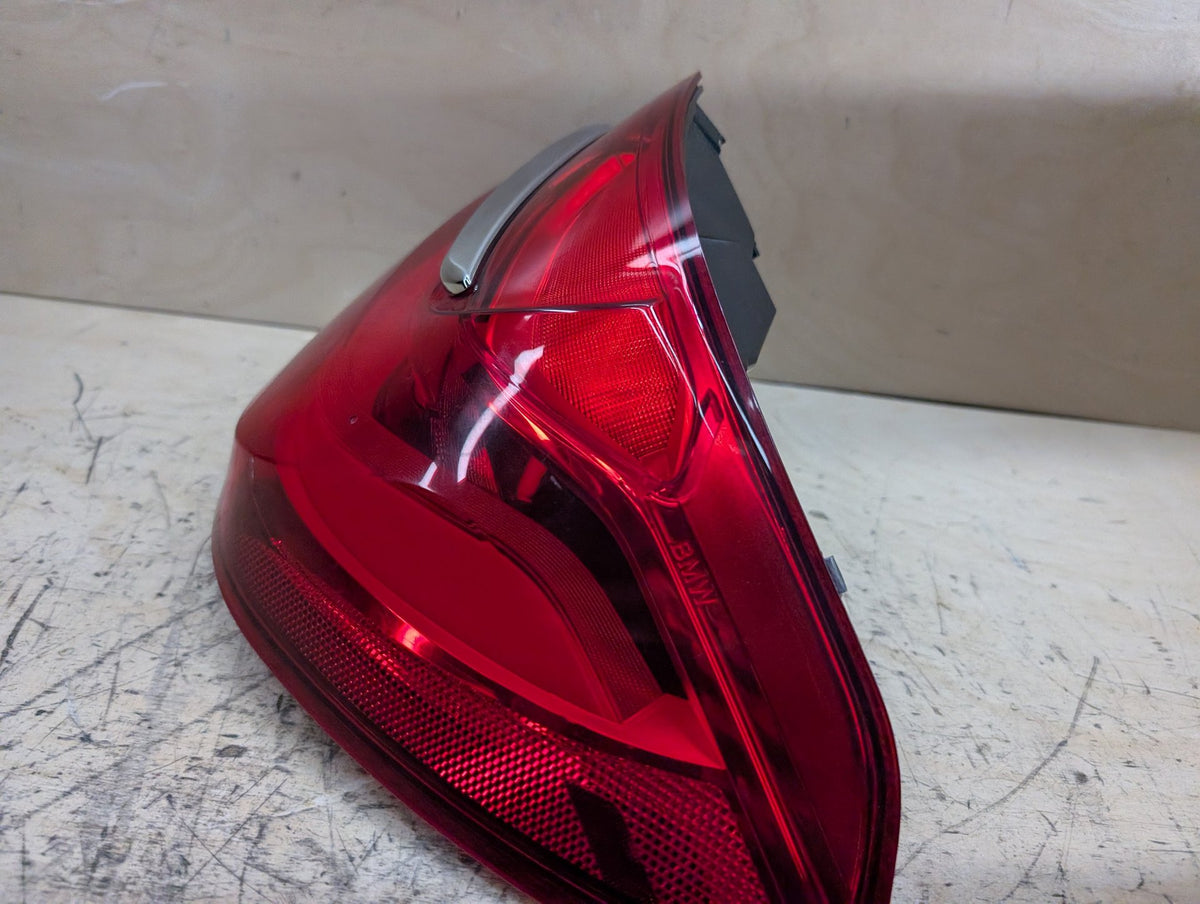 16-19 OEM BMW G11 G12 740 750 M760 B7 Rear Right Passenger Outer LED Tail Light