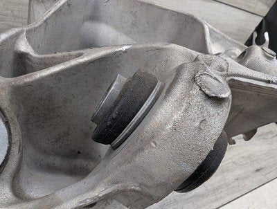 OEM BMW G05 G06 G07 X5 X6 X7 Rear Right Passenger Hub Spindle Knuckle Bearing