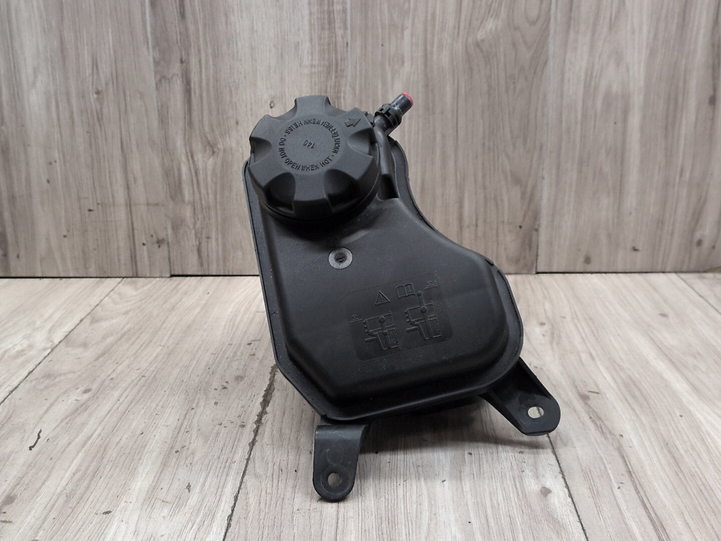 06-13 OEM BMW E82 E88 E90 E92 E93 Coolant Water Expansion Tank Bottle Reservoir