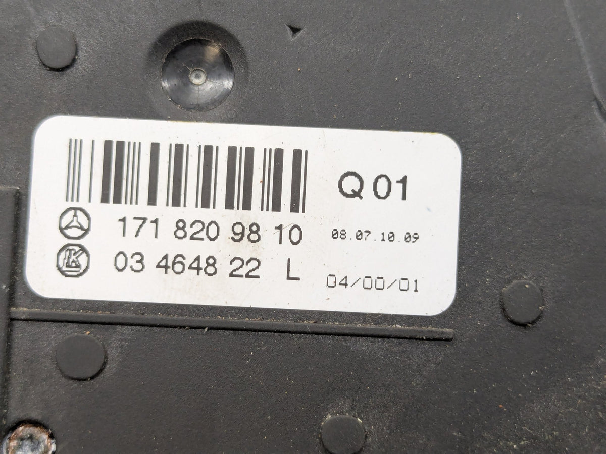 2009-2011 Mercedes-Benz SLK-Class R171 Front Left Driver Seat Switch A1718209810