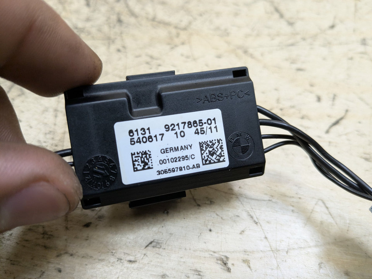 2007-2013 BMW 328i E92 Steering Wheel Control Module 9217865 OEM