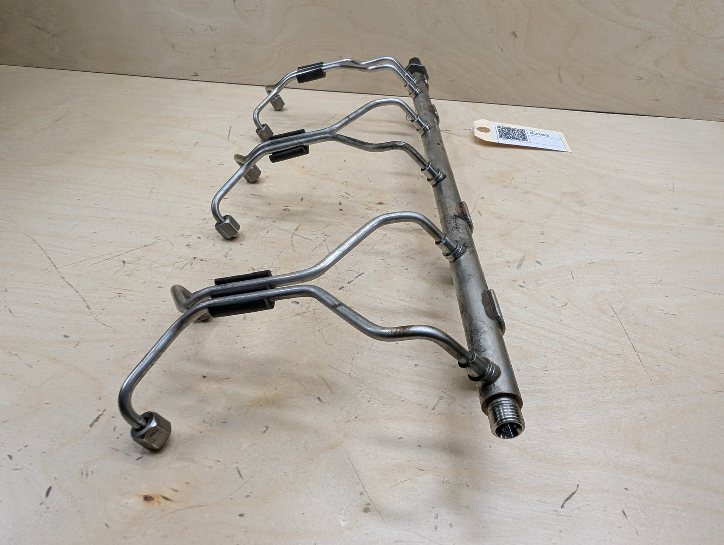 2015-2019 BMW F16 X6 N55B30M0 Engine Motor Fuel Injector Rail Line 7649710
