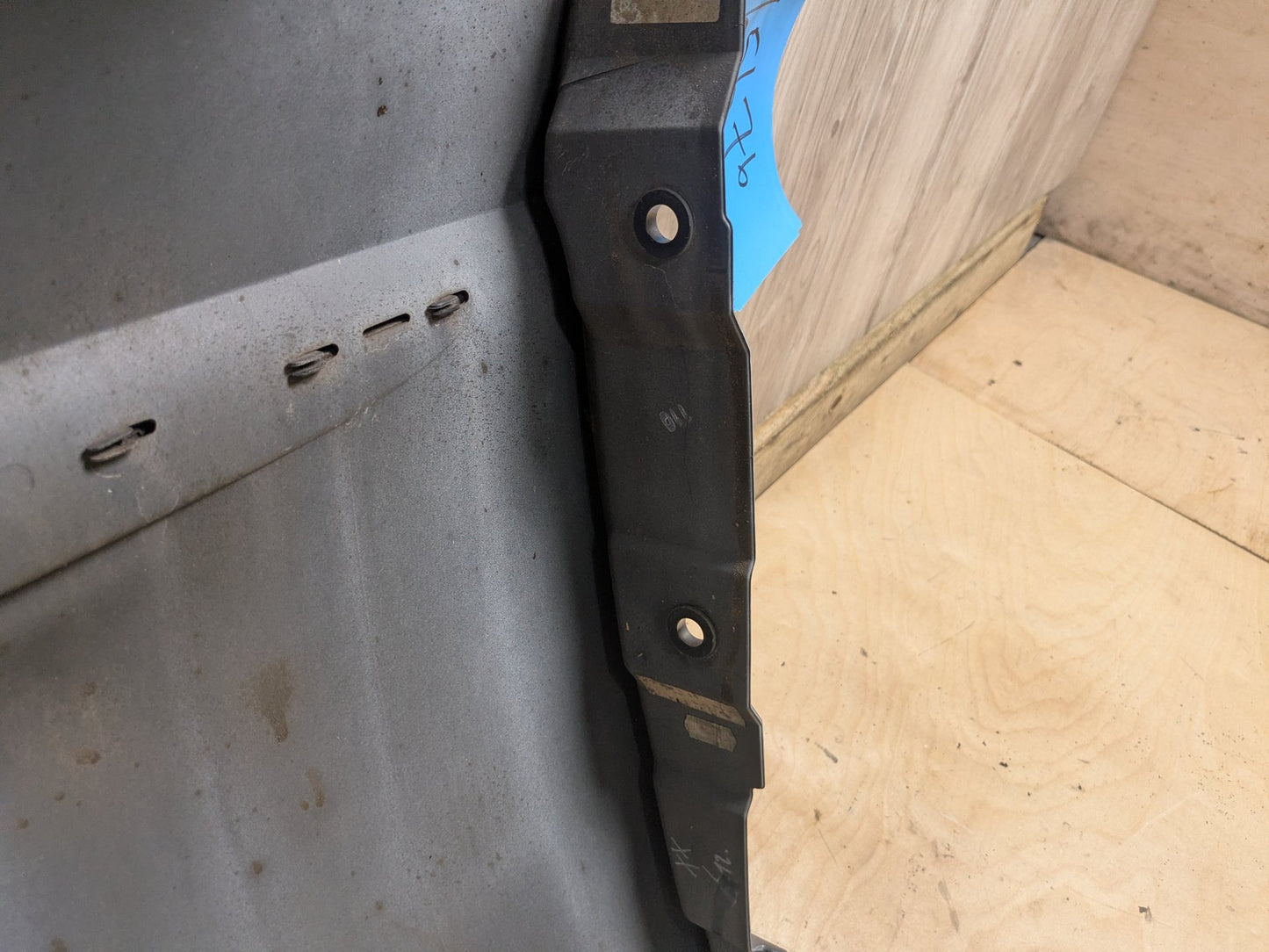 2004-2010 BMW M6 E64 Front Right Passenger Fender Panel Grey 440