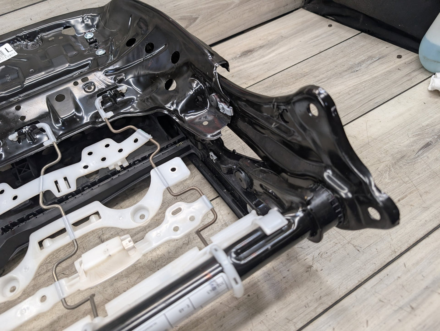2018 - 2024 BMW X3 G01 Front Left Driver Seat Lower Track Frame Assembly 7414609 B46B20O1