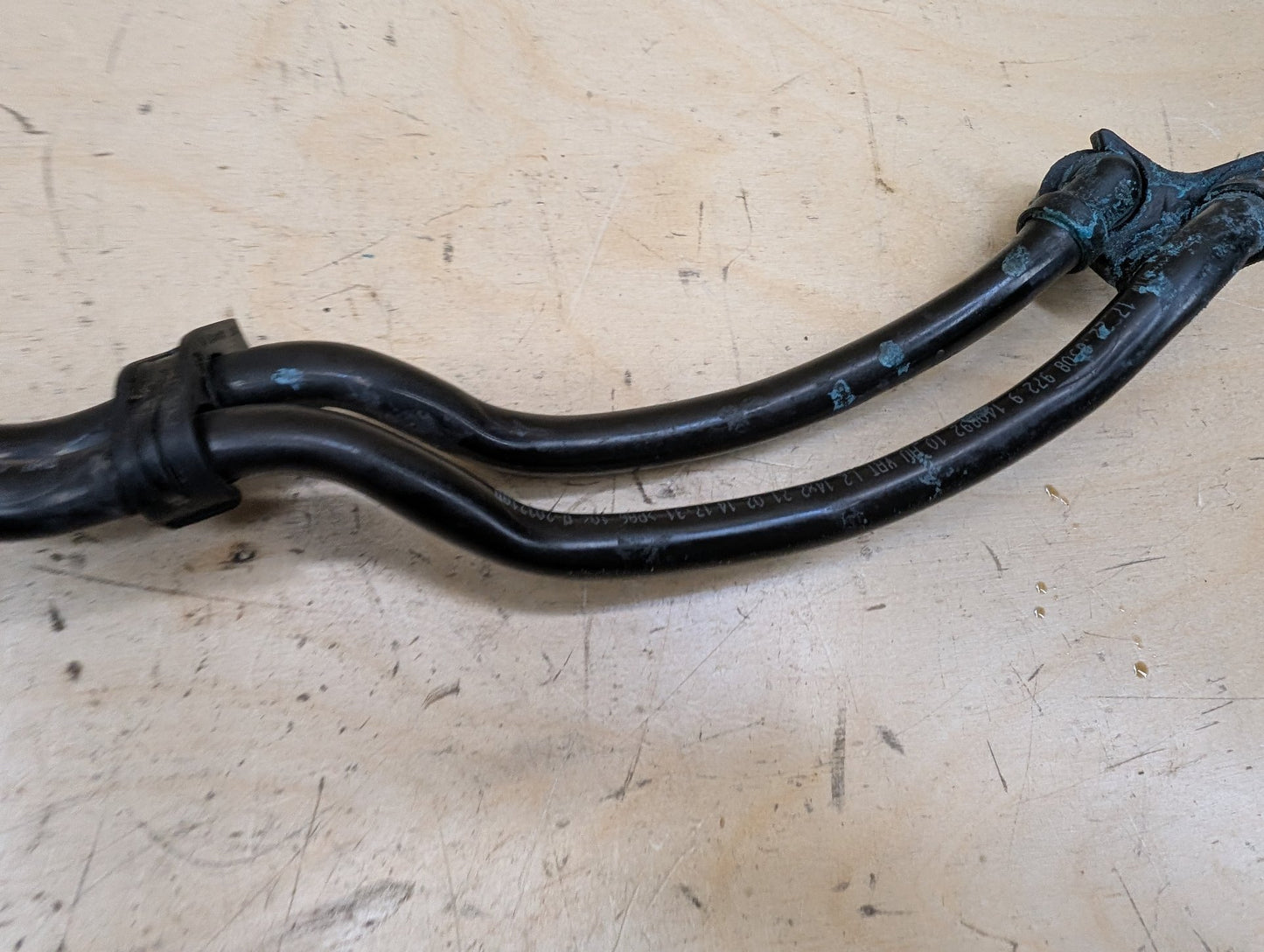 2012-2018 BMW F30 328i N47D20O1 Transmission Oil Cooler Hose Pipe Lines 8511456