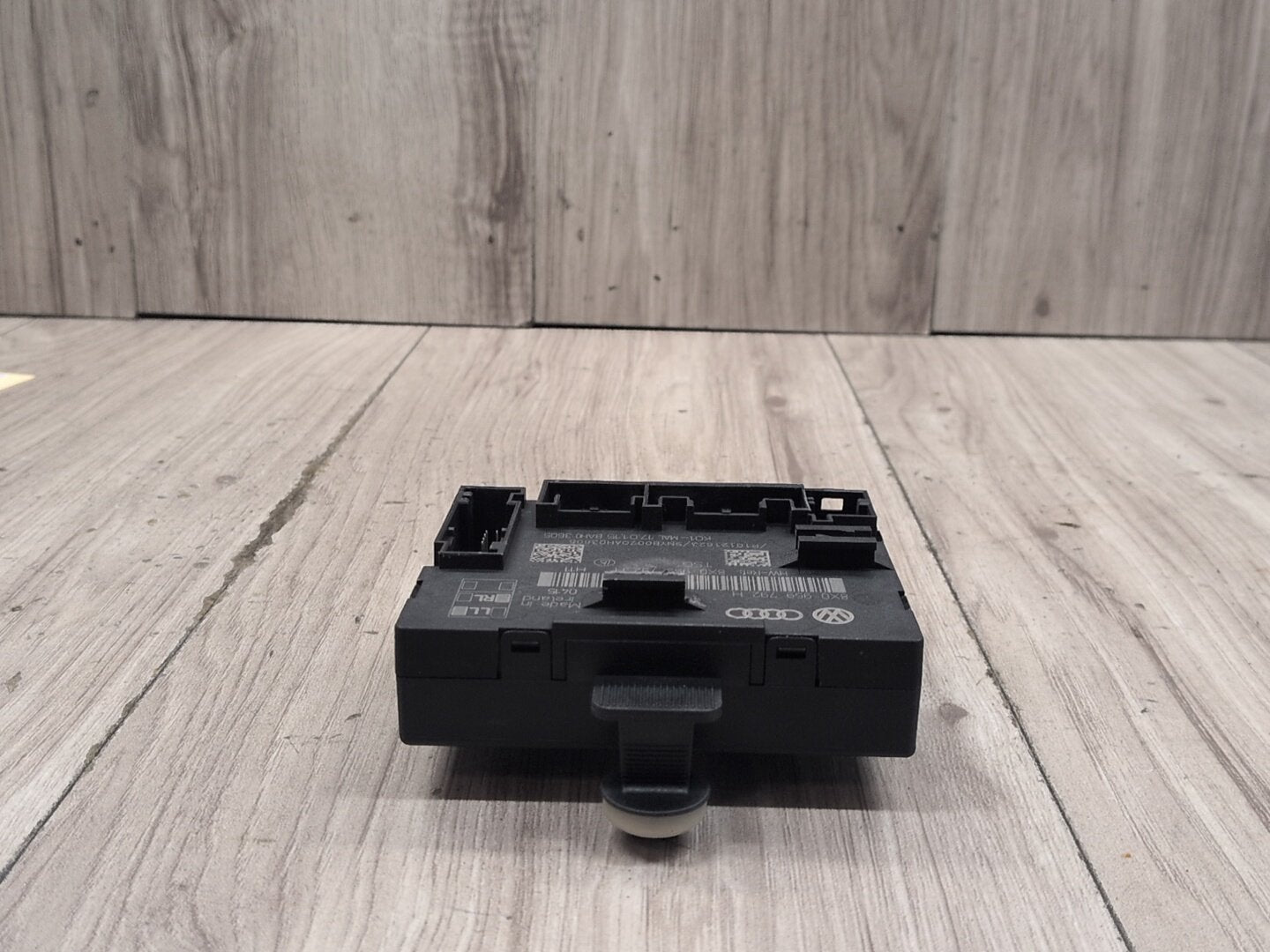 15-18 OEM Audi Q3 Front Right Passenger Side Door Control Module 8X0959792H