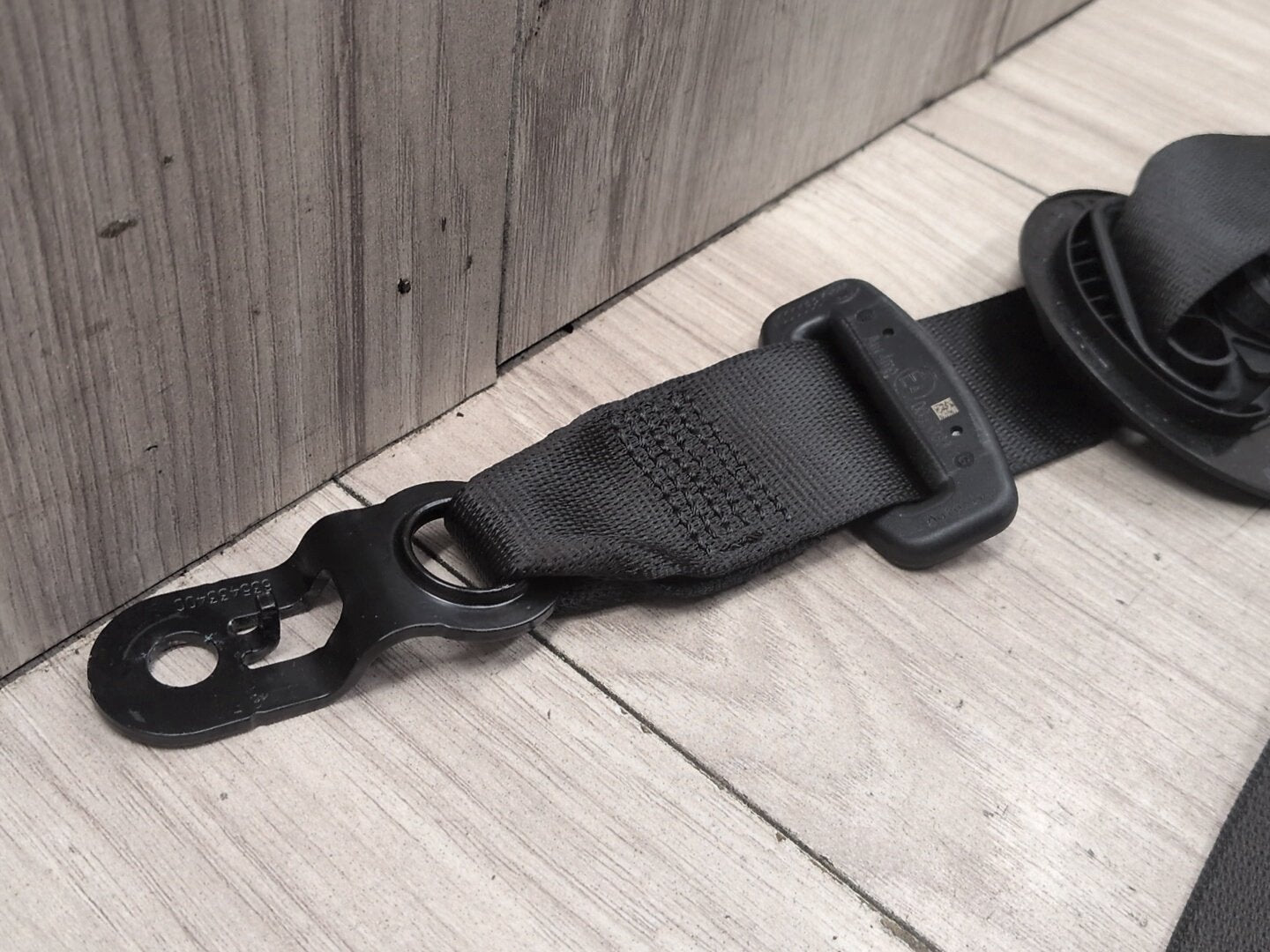 2022 BMW M340i G20 Front Left Driver Seatbelt Seat Belt Retractor 9460973
