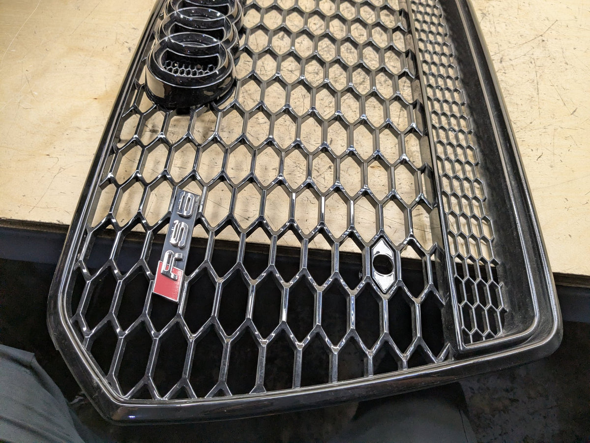 2012-2018 Audi A6 C7 Front Middle Center Bumper Cover Grille 4G0853651AG OEM