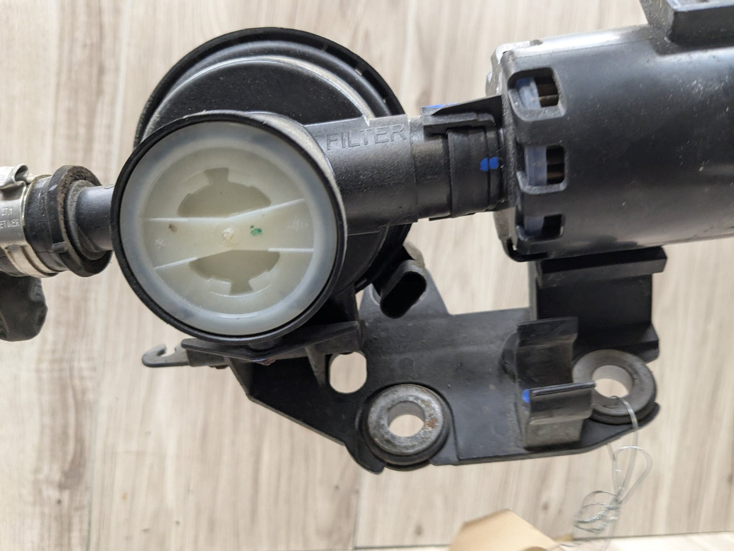 2018 BMW X3 G01 Fuel Vapor Charcoal Canister 7459686