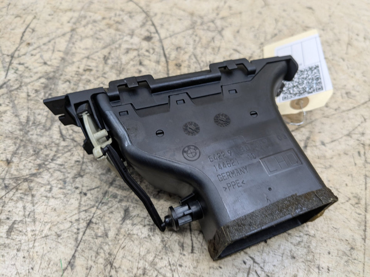06-13 OEM BMW E90 E92 E93 335 328 M3 Left Driver Side Dashboard Air Vent