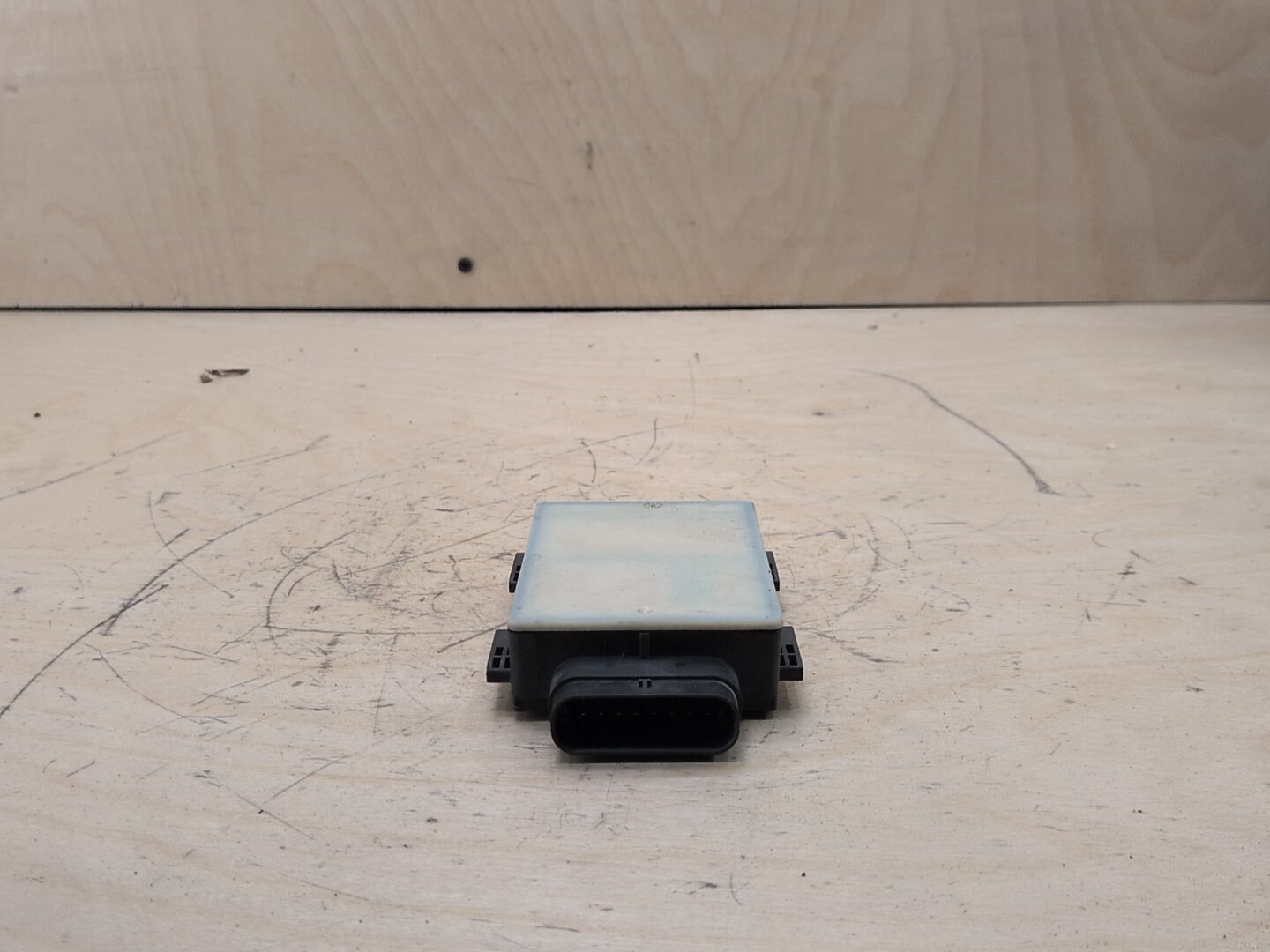 2016-2022 BMW 750i G12 Blind Spot Lane Sensor Radar Module 6877834
