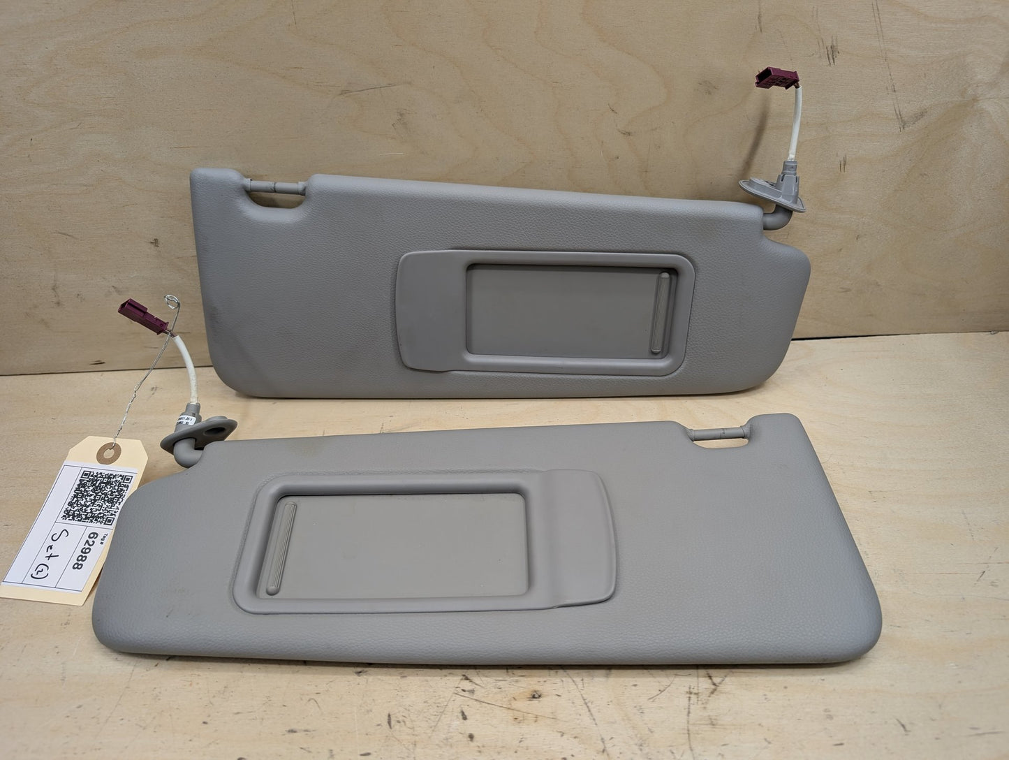 2006-2011 BMW 328i E90 Front Left Right Sun Visor SET 7252053