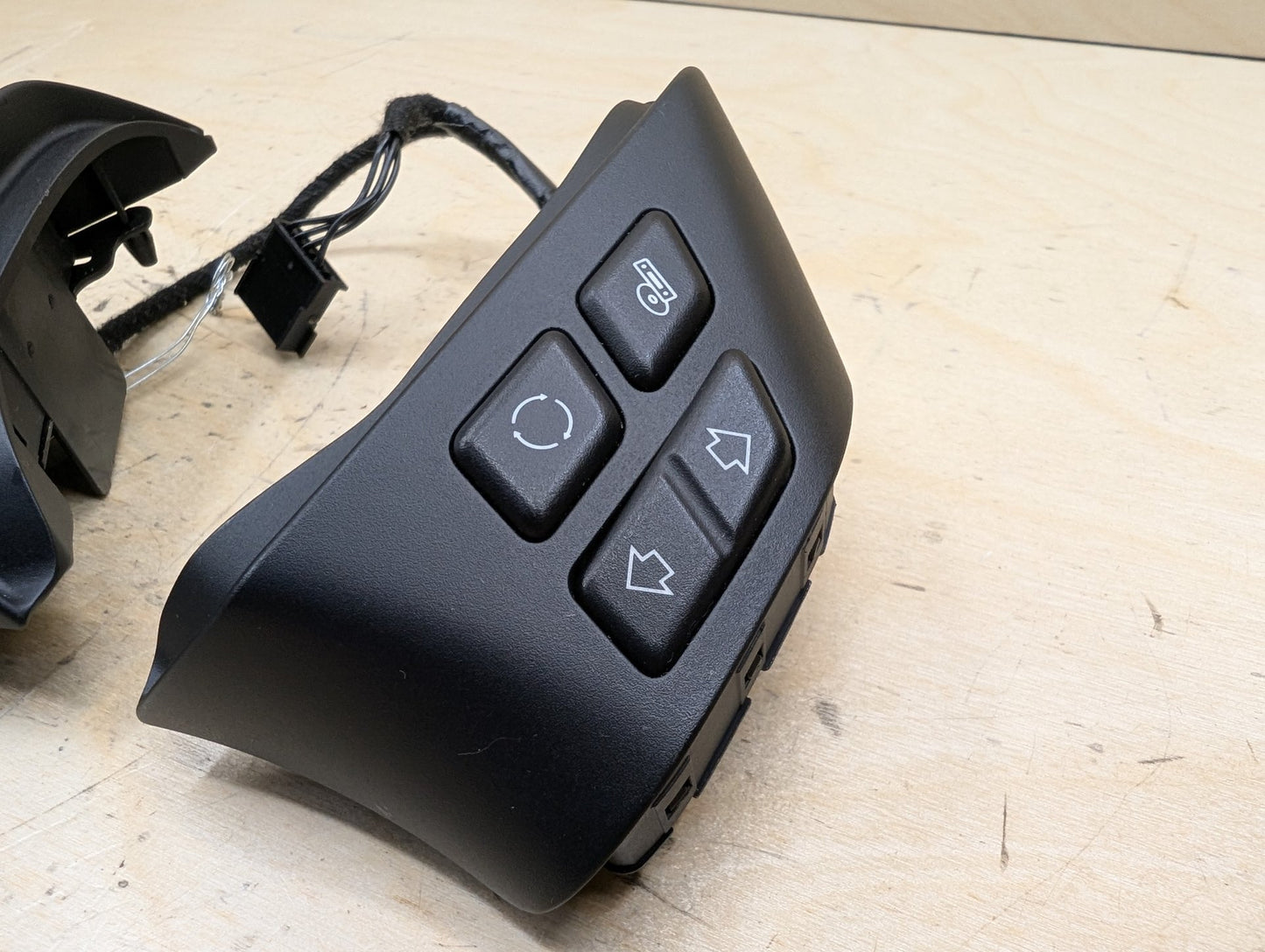 OEM BMW E84 E90 E91 328 335 Steering Wheel Multifunction Control Button Switch