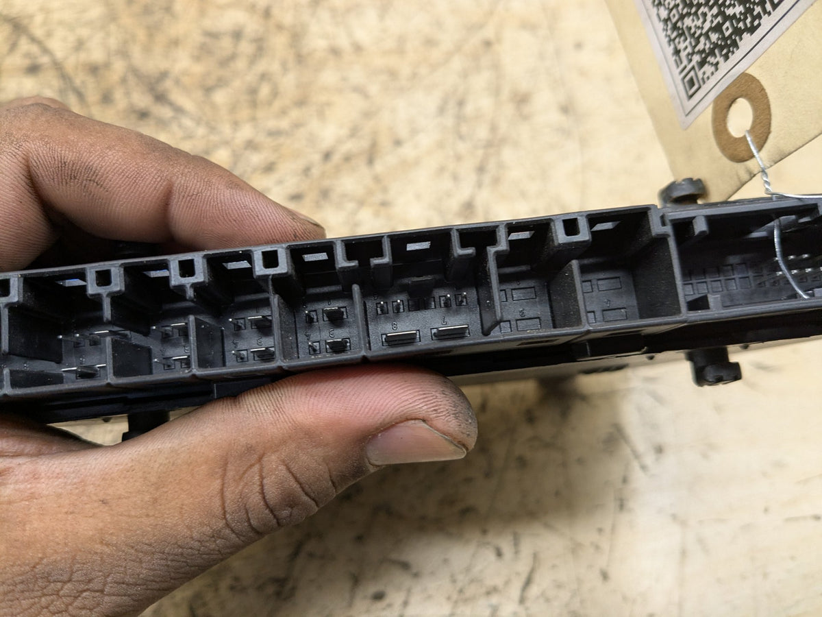 07-10 OEM BMW E70 E71 X5 X6 Front Left Driver Seat Memory Control Module