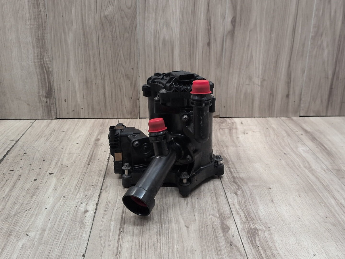 OEM BMW G01 G05 G20 G30 G42 M340 M440 Engine B58C Heat Management Module 8642559