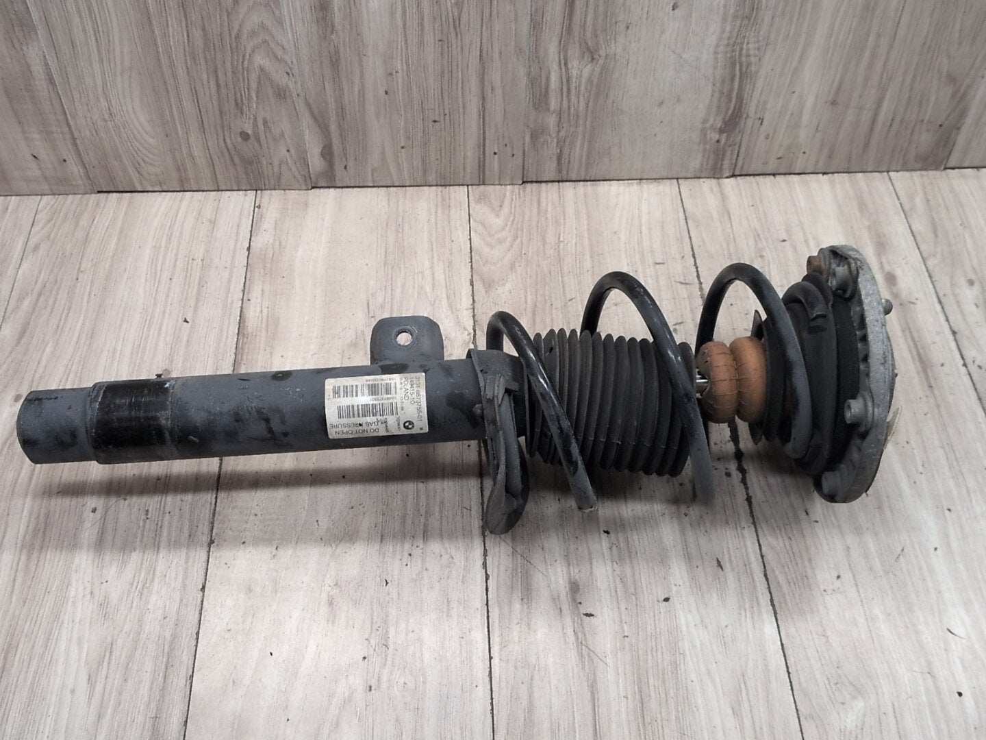 2014-2020 BMW 435i F32 - Front Left or Right Spring Strut Shock Absorber PN: 6873755