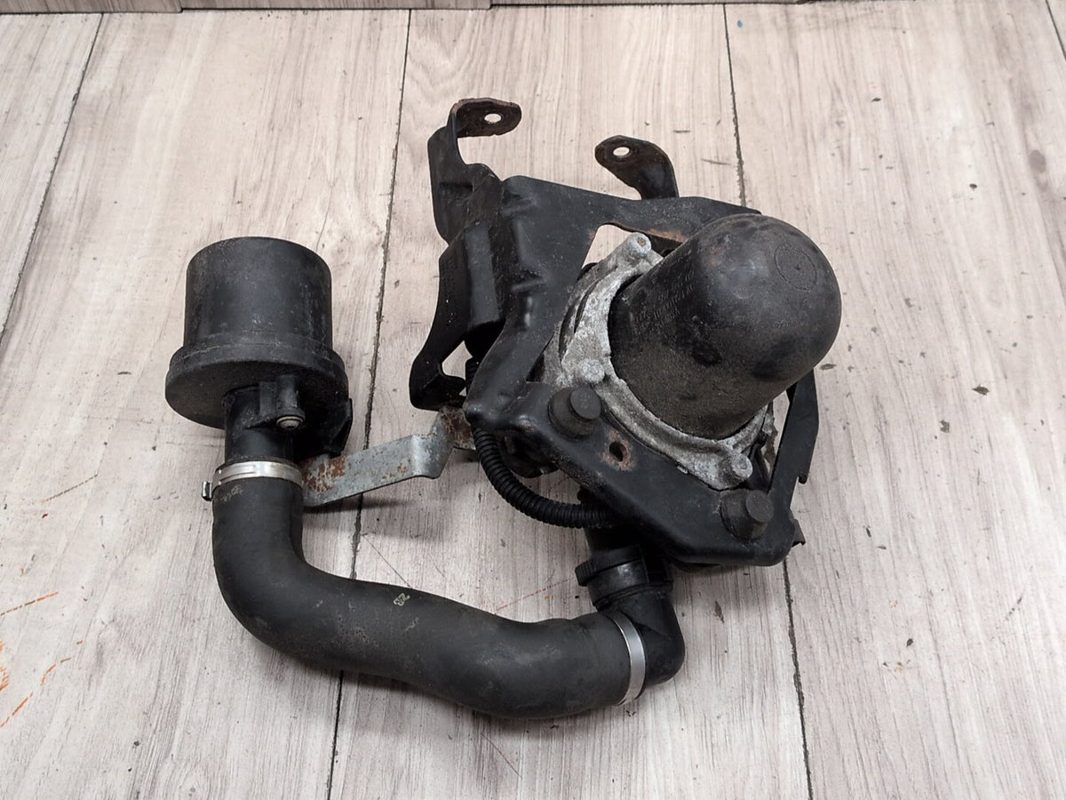 2008-2013 BMW 128i E82 Secondary Smog Air Injection Pump 7534722 OEM